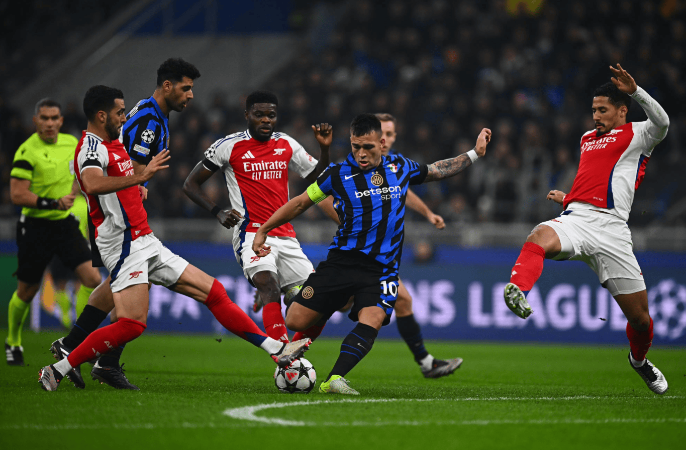 万博全站APP-关于刚刚！集结日利物浦调整名单以备欧超杯法兰克福复出首秀备战欧超杯，纽约尼克斯迎来里程碑备战欧超杯的信息